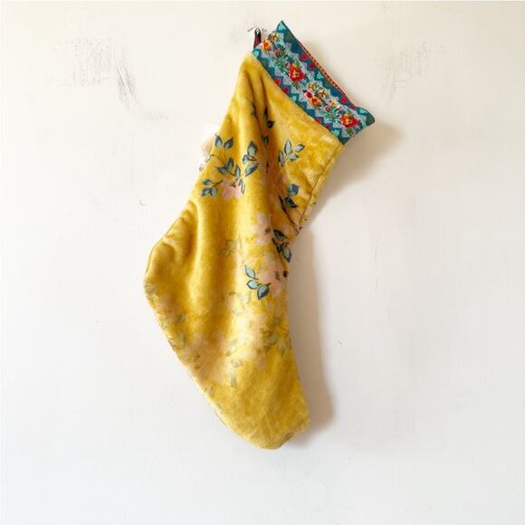NWT Johnny Was Reversible Yellow Floral Embroidered Christmas Holiday Stocking - Picture 6 of 7